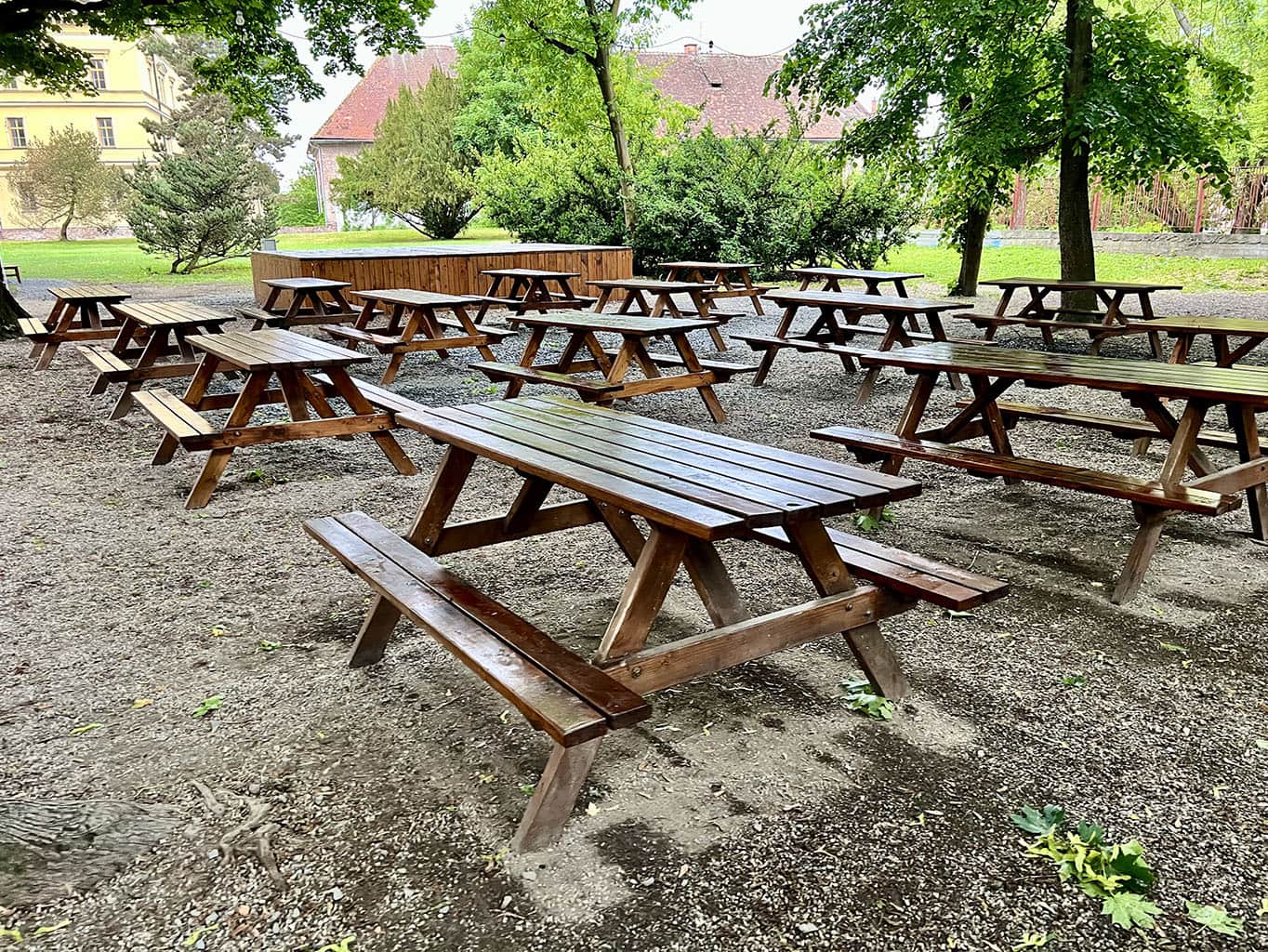 Pivní set v Olomouci - zahradní piknikový stůl pro rychlé občerstvení